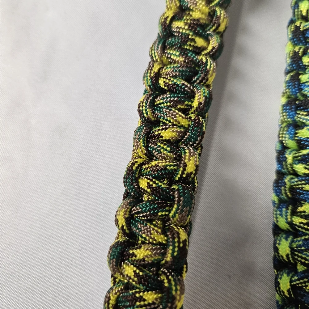 Paracord 550 Cord Keychain‎ Set with Carabiner